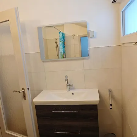 Wohlfuehloase Haus Talblick Mit Whirlpool Kamin Aussicht 10 Personen 슈라이덴