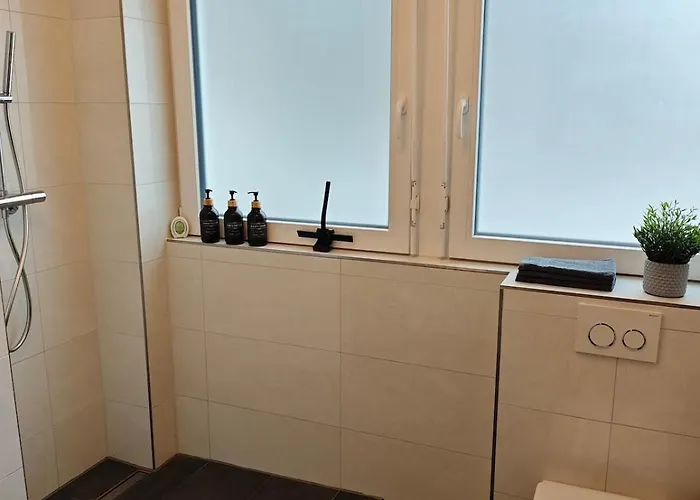 Wohlfühloase Haus Talblick Mit Whirlpool Kamin Aussicht 10 Personen Schleiden